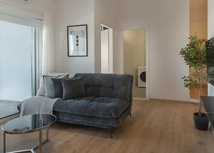 Phaedrus Living Breeze Residences Finesse לרנקה